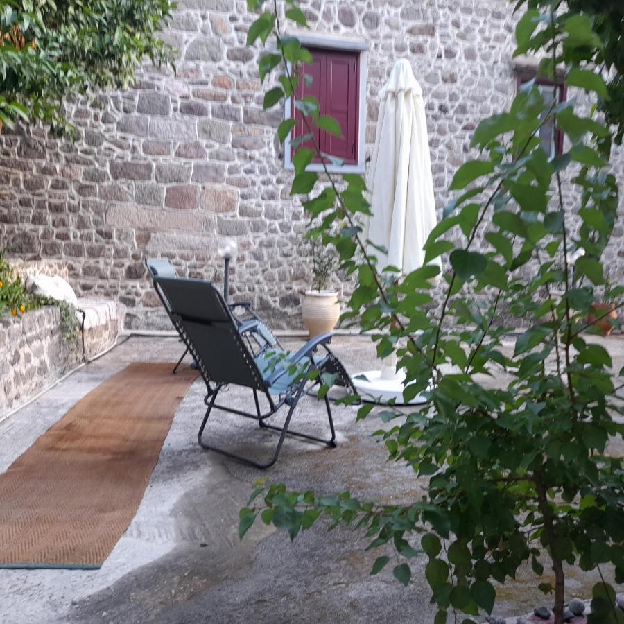 Villa Molivos Tower Mythimna Exterior foto